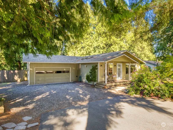 26280 Edgewater Boulevard NW, Poulsbo, WA 98370