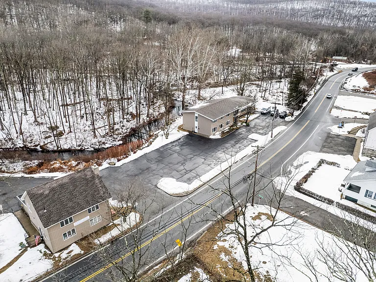 328 Green Pond Rd — Photo 30