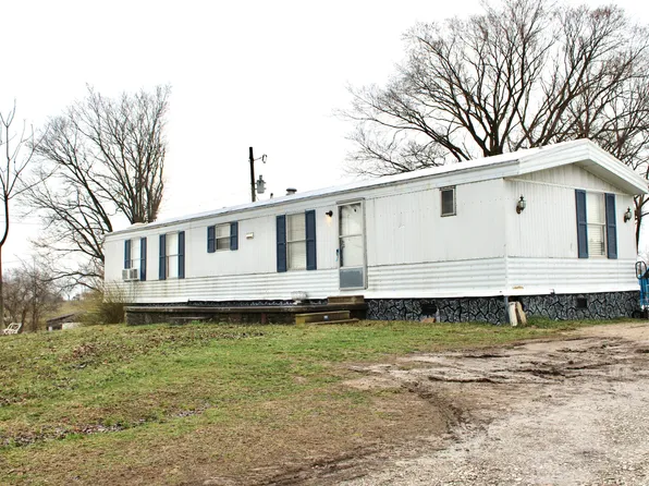 8210 Orangeburg Rd, Maysville, KY 41056