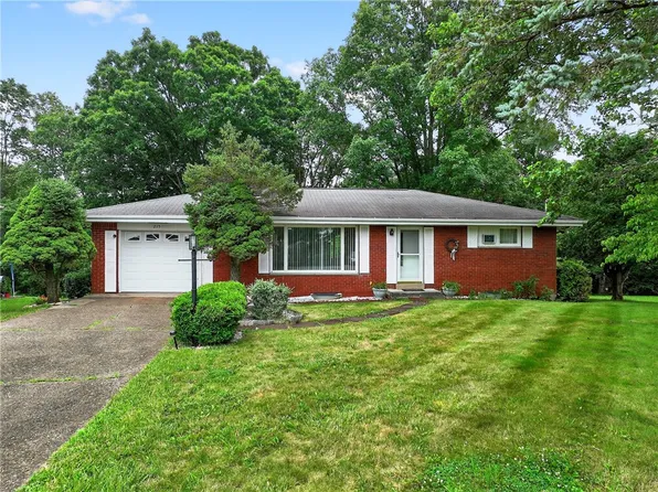 215 Diane Dr, Monongahela, PA 15063