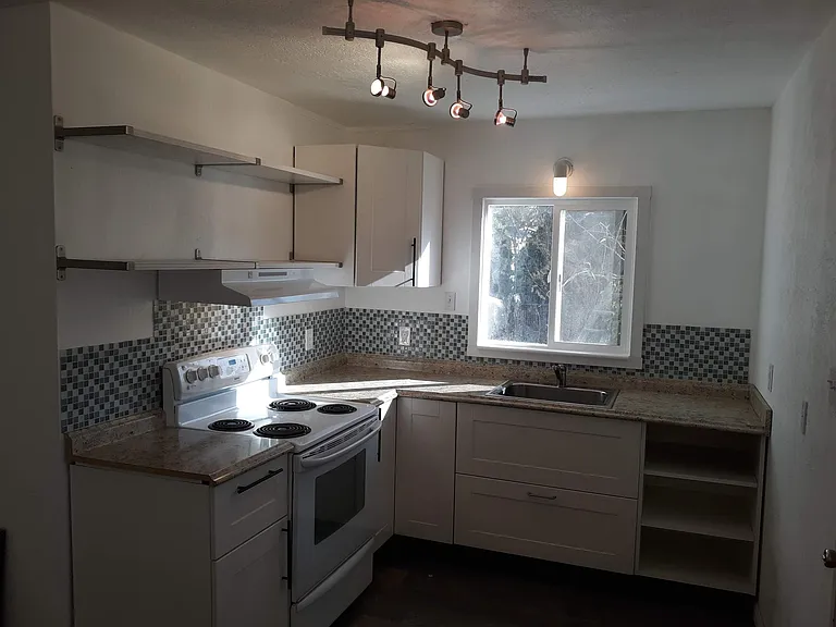 2216 W Heatherglen Dr #HOME — Photo 6