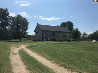 1220 Avenue V, Sterling, KS 67579