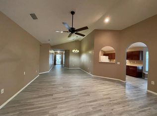 2526 SW 98th Dr, Gainesville, FL 32608