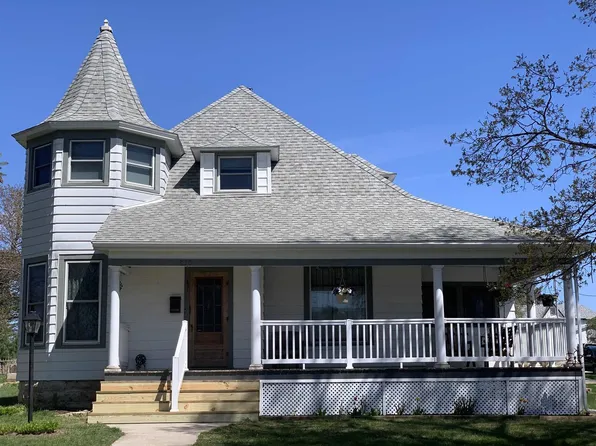 830 10th STREET, Fennimore, WI 53809