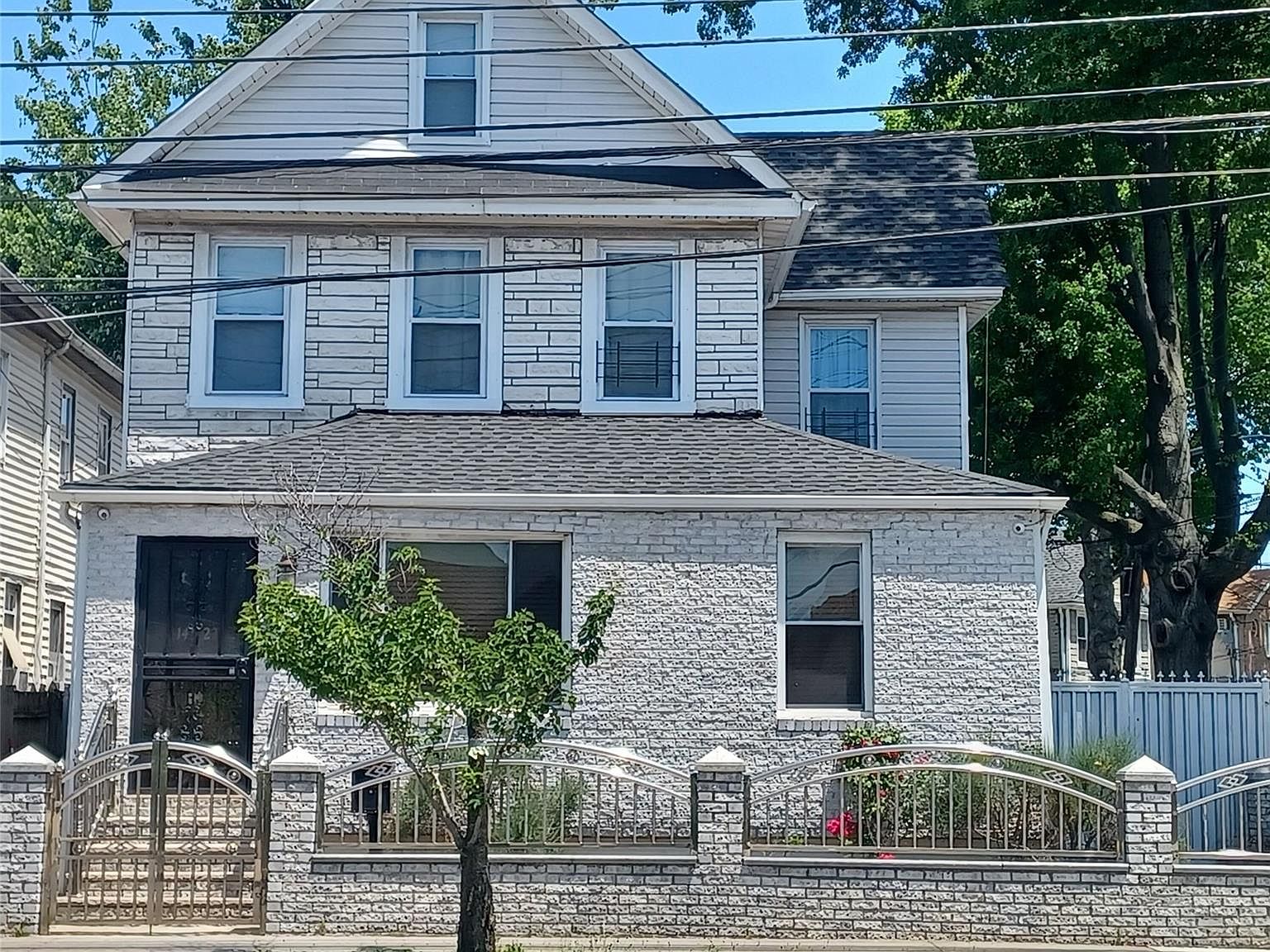 だーち 14527 Guy R Brewer Boulevard, Jamaica, NY 11434 | MLS #1012058