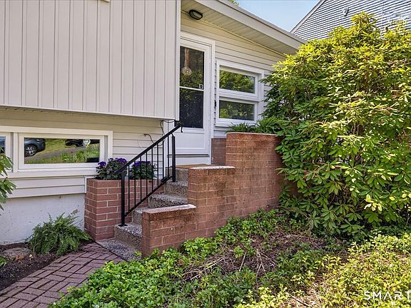 2nd image of 122 Corbin Road