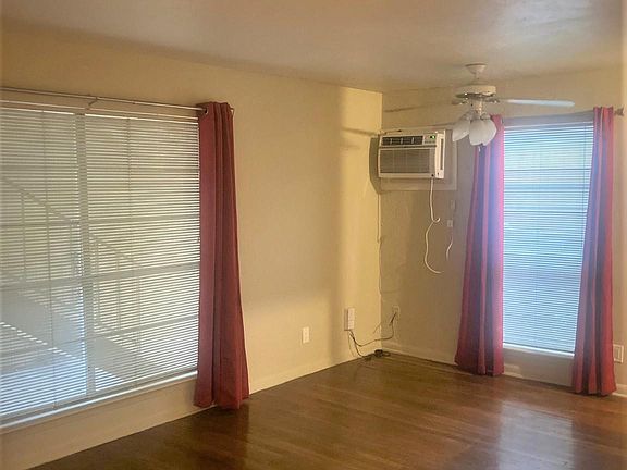 3rd image of 1915 McDuffie St APT 3