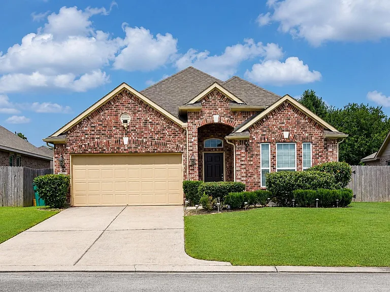 2232 Ivy Wall Dr — Photo 1