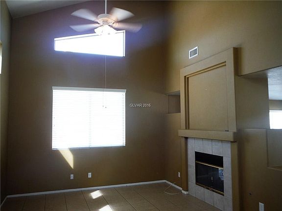 2nd image of 913 Cozy Valley St #0