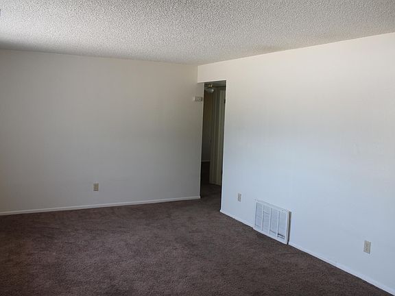 2nd image of 1313 Anita St