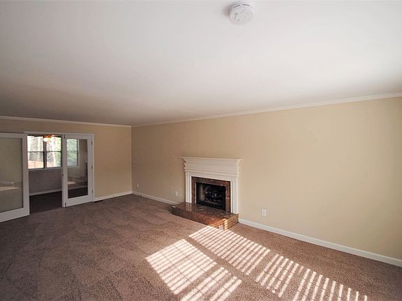 2nd image of 1828 Lake Lucerne Way