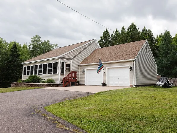 42255 Archambeau Rd, Chassell, MI 49916