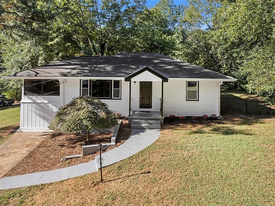1st image of 346 Scott Dr SE