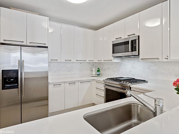 3rd image of 420 E Waterside Dr Unit 905