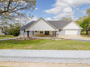 19814 E Wilderness Rd, Cookson, OK 74427