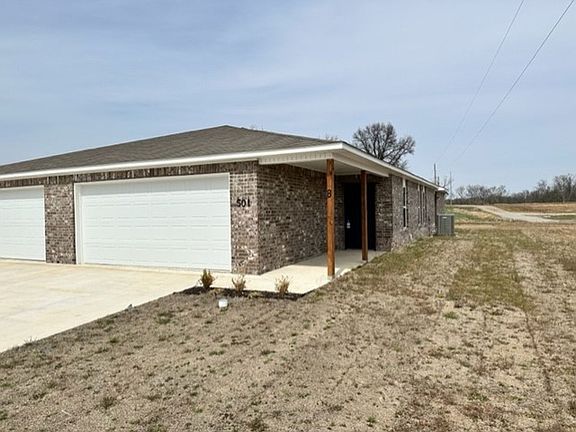 3rd image of 501B W Christopher Dr