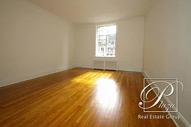 Rented by Plaza Real Estate Group