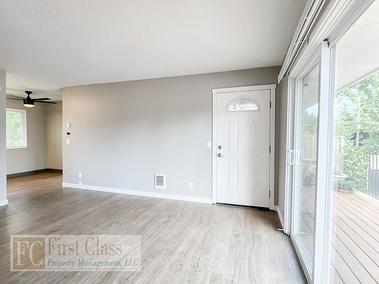 Westview Terrace — Photo 12
