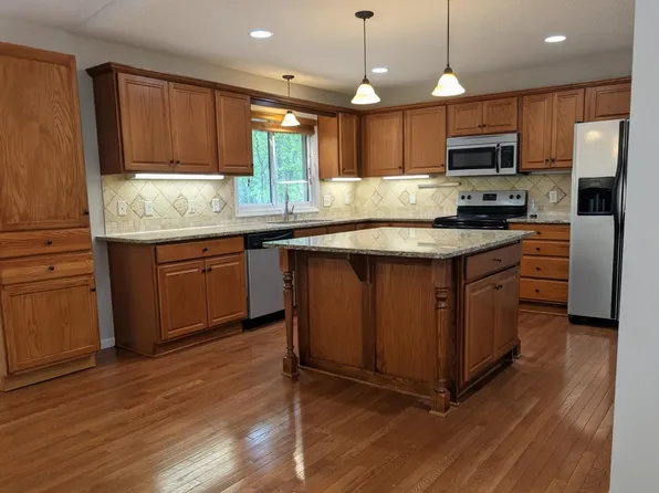 15725 Sycamore St NW, Andover, MN 55304