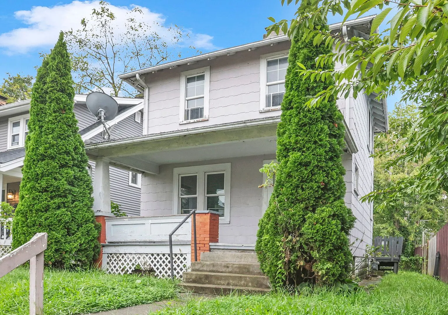 Freshly Updated 2 Bedroom Single-Family Home — Photo 4