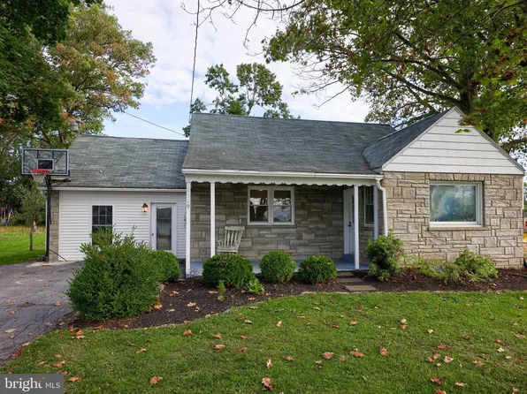 1509 Harrisburg Ave, Mount Joy, PA 17552