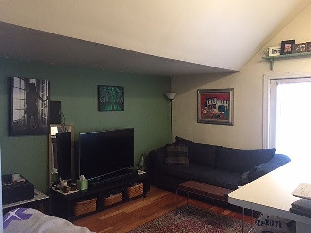 1st image of 3047 N Clifton Ave #3