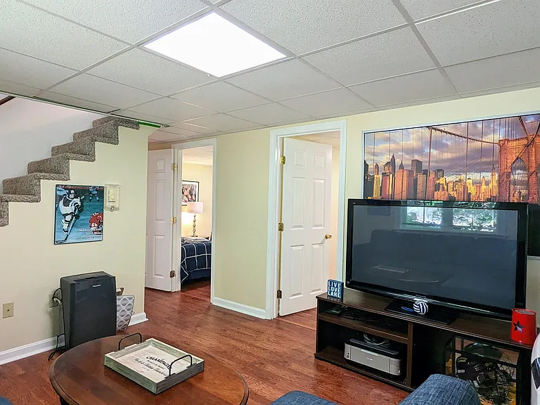 52 Crestview Dr — Photo 30
