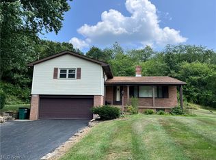 1337 Hillcrest Rd, Wellsville, OH 43968