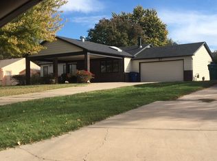 1014 S Broadmoor Ave, Wichita, KS 67207