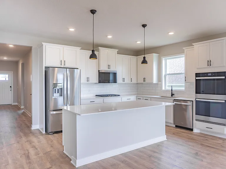 717 Winterberry Ln — Photo 14