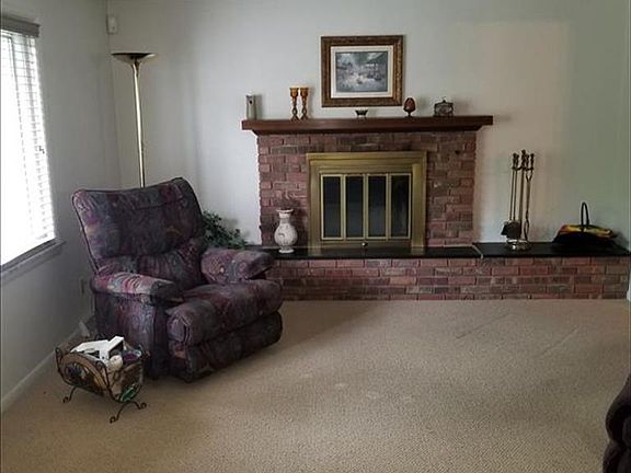 2nd image of 2131 S Catherwood Ave