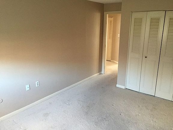 5th image of 78 Edgelawn Ave APT 9