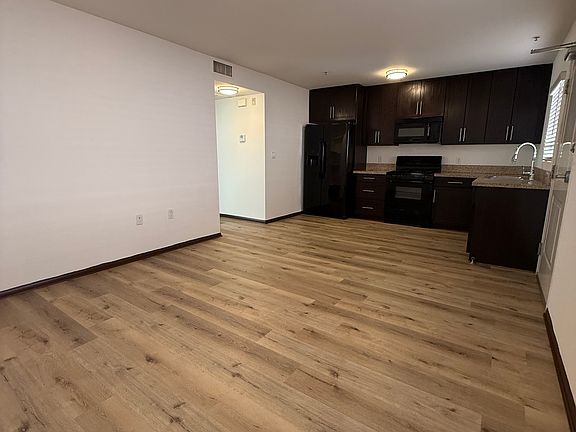 3rd image of 813 S Union Ave APT 303