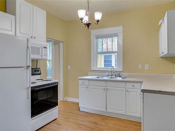 3rd image of 505 W Paris St