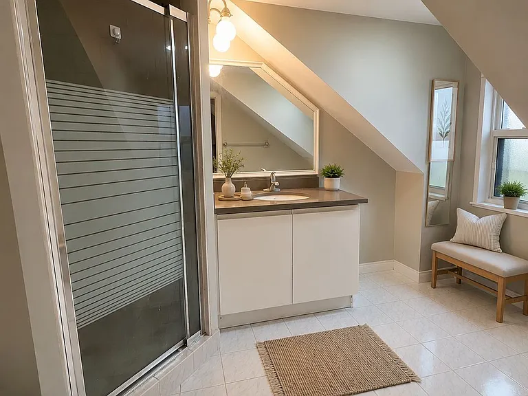 286 Robert St — Photo 15