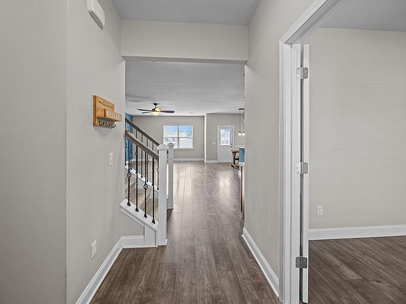 4th image of 1817 Corvina Dr