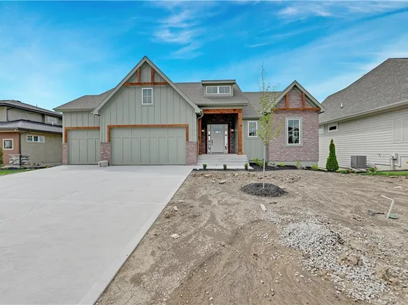 17312 Earnshaw St, Overland Park, KS 66221