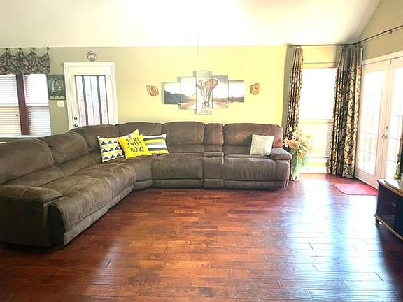 5th image of 1161 Valley Vista Dr