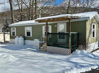 8 Indian Trl, Wind Gap, PA 18091