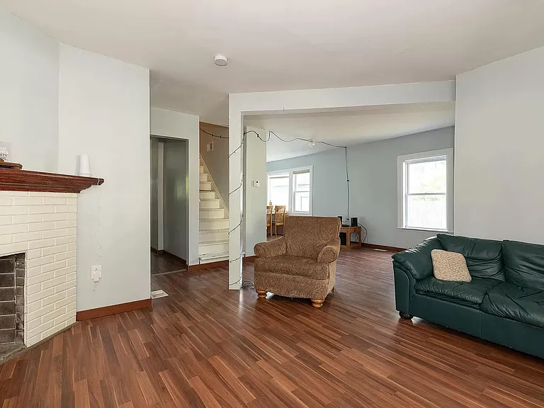 1227 Jefferson Ave — Photo 12