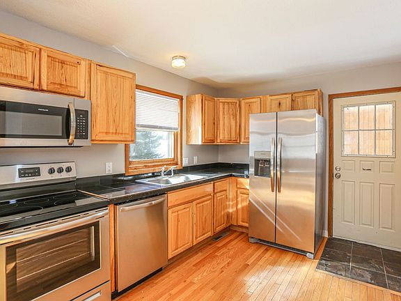 3rd image of 155 Bucyrus Cir