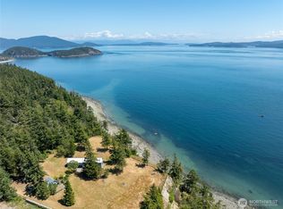 146 E Meadow Ln, Decatur Island, WA 98221