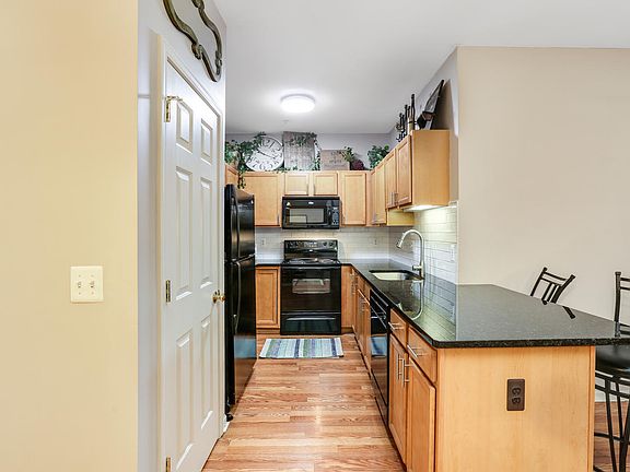 4th image of 25520 Portico Ln #1