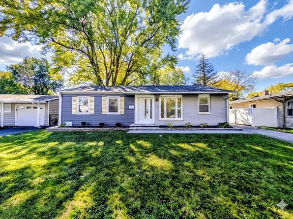 1005 Valley Stream Dr, Wheeling, IL 60090