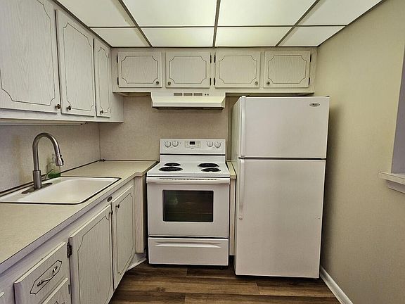 4th image of 206 Norwich I