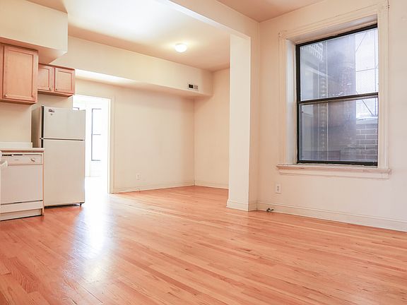 3rd image of 1726 N Orchard St APT 2D