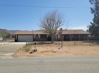 16805 Walpi Rd, Apple Valley, CA 92307