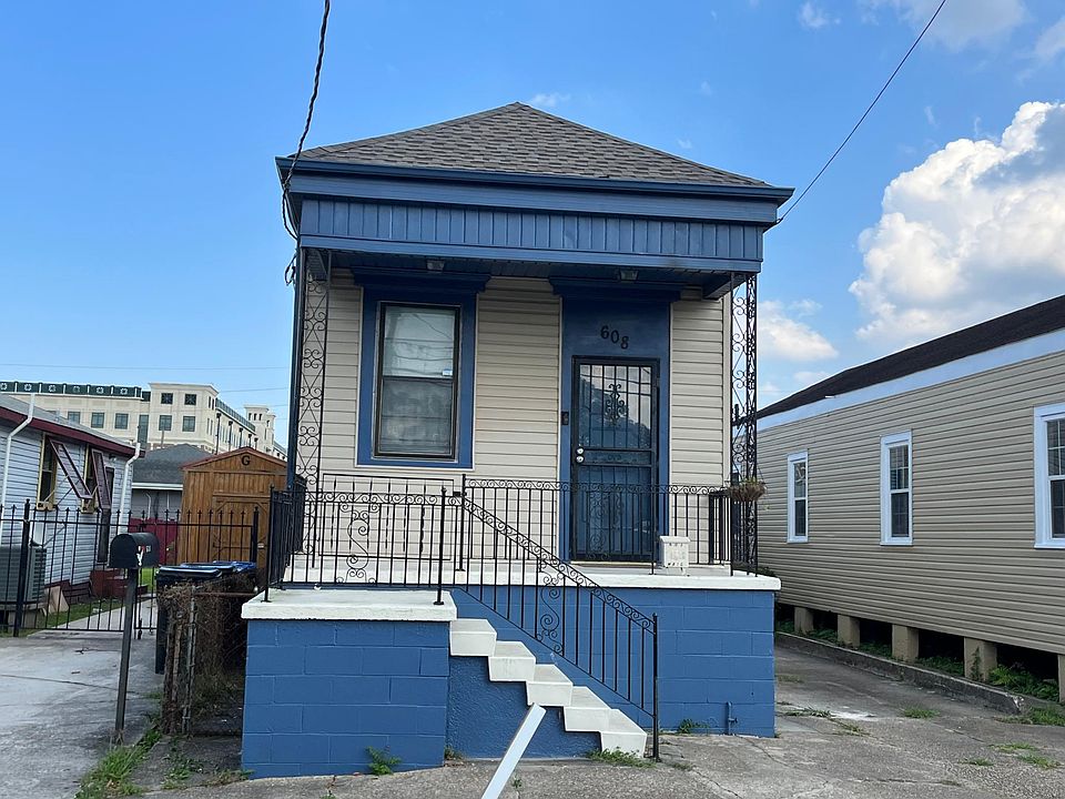 1st image of 608 Wagner St