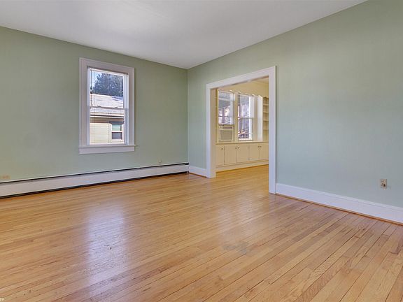 4th image of 1717 Downey St