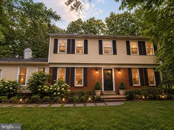 12312 Coleraine Ct, Reston, VA 20191